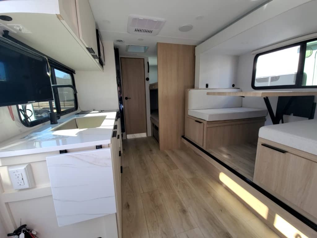 2026 Winnebago 2026 Winnebago Micro Minnie - thumbnail 14