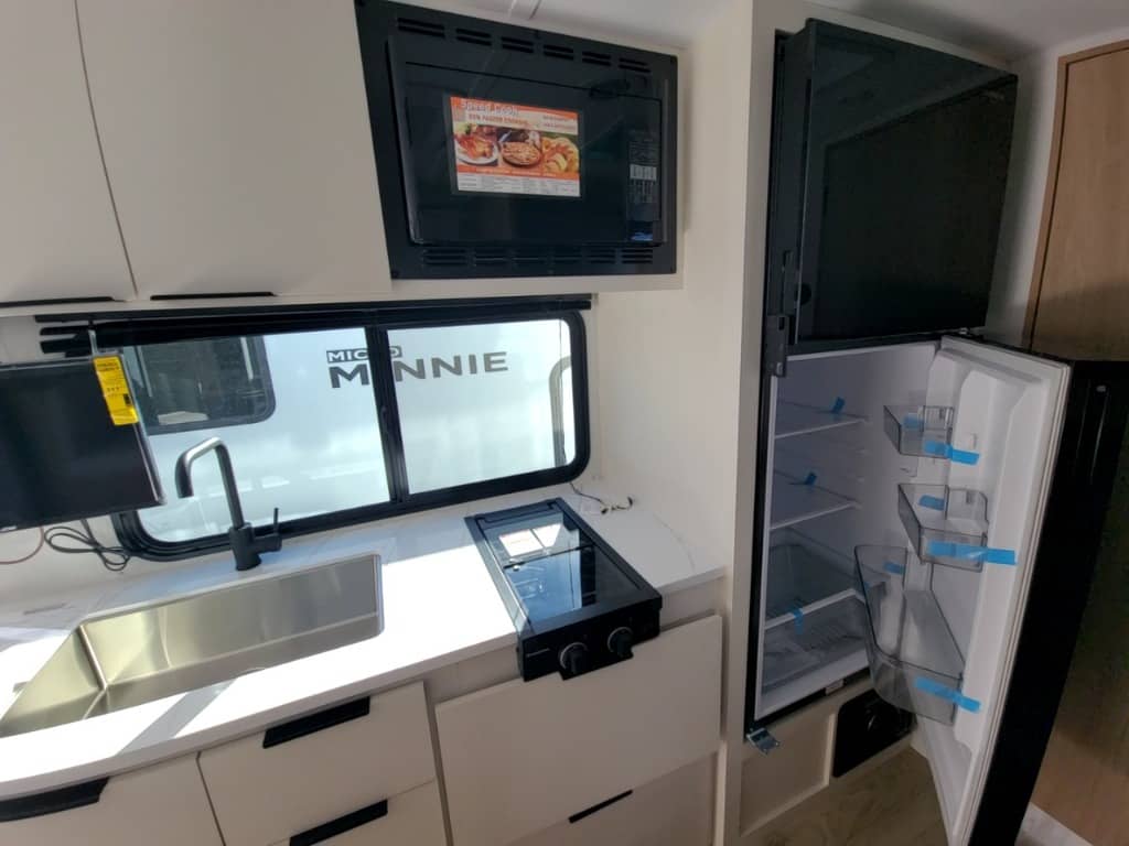 2026 Winnebago 2026 Winnebago Micro Minnie - thumbnail 19