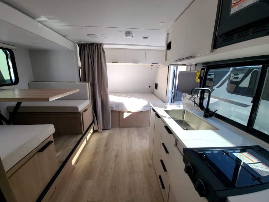 2026 Winnebago 2026 Winnebago Micro Minnie - thumbnail 25