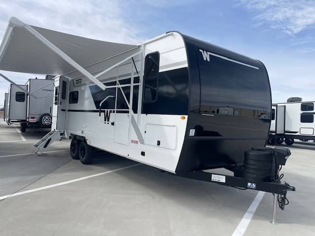 2026 Winnebago 2026 Winnebago Thrive - thumbnail 1