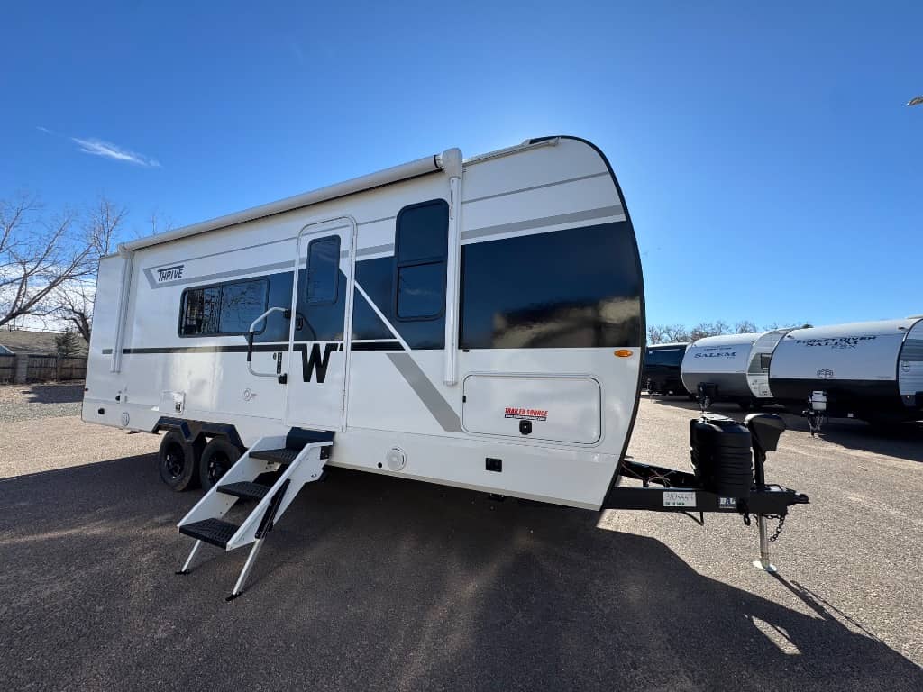 2026 Winnebago 2026 Winnebago Thrive - thumbnail 1