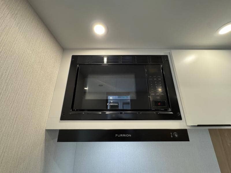 2026 Winnebago 2026 Winnebago Thrive - thumbnail 12