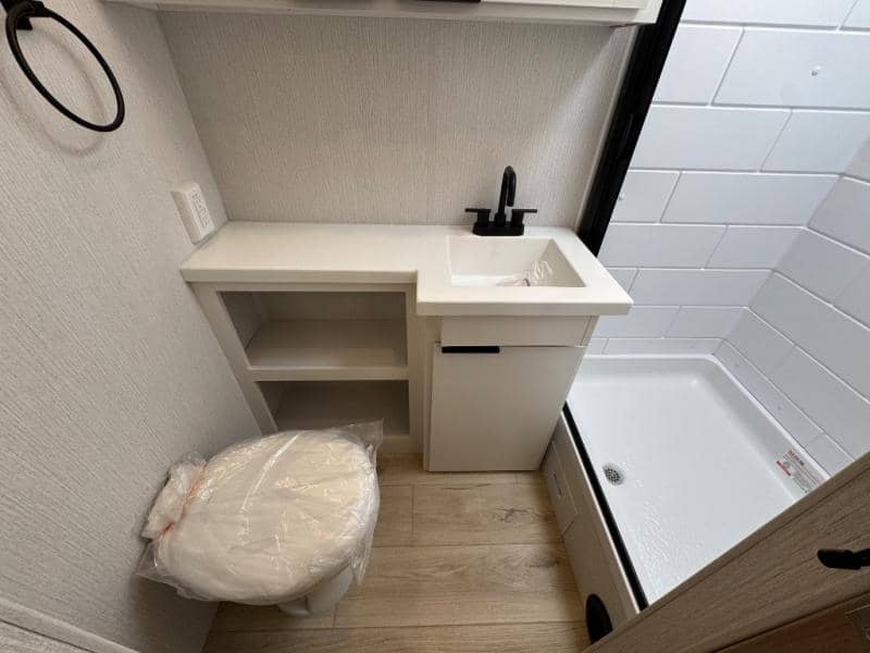 2026 Winnebago 2026 Winnebago Thrive - thumbnail 14