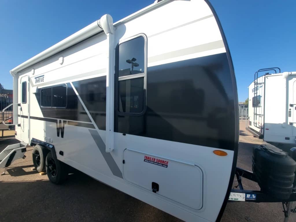 2026 Winnebago 2026 Winnebago Thrive - thumbnail 1