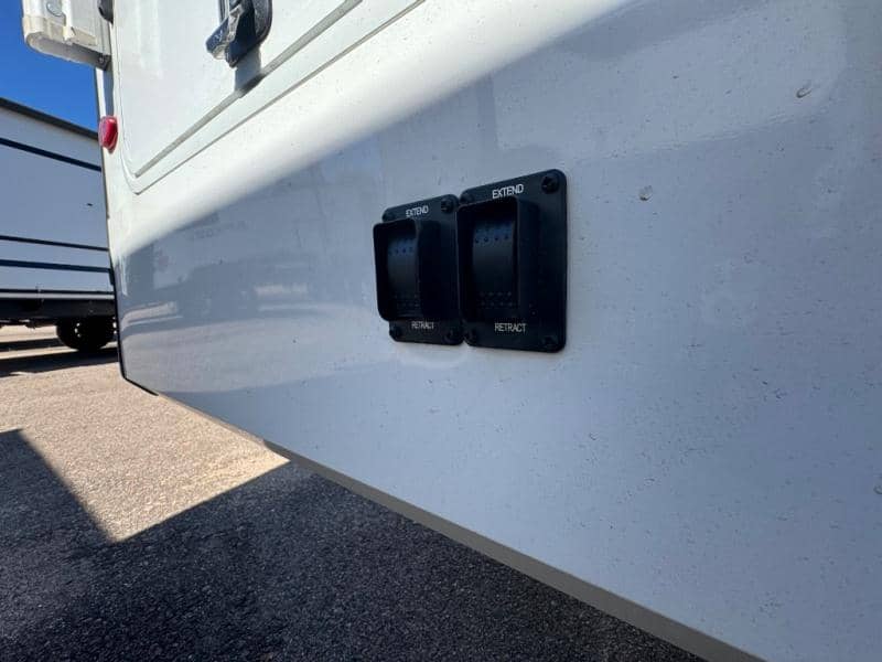 2026 Winnebago 2026 Winnebago Thrive - thumbnail 7