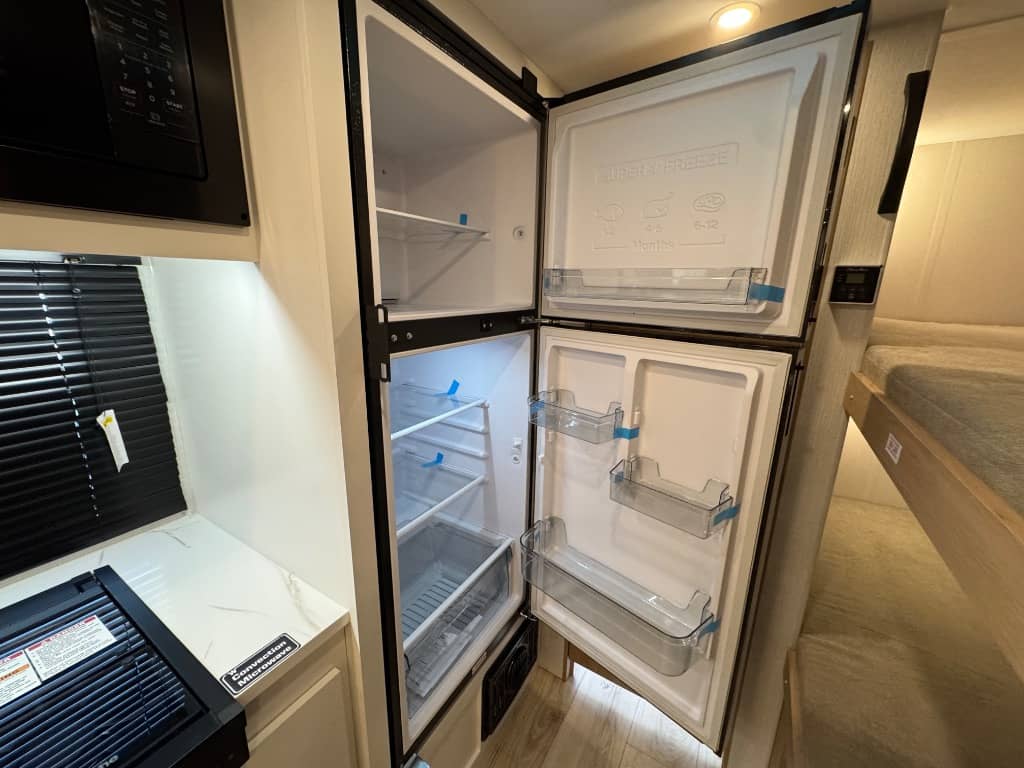 2026 Winnebago 2026 Winnebago Micro Minnie - thumbnail 16