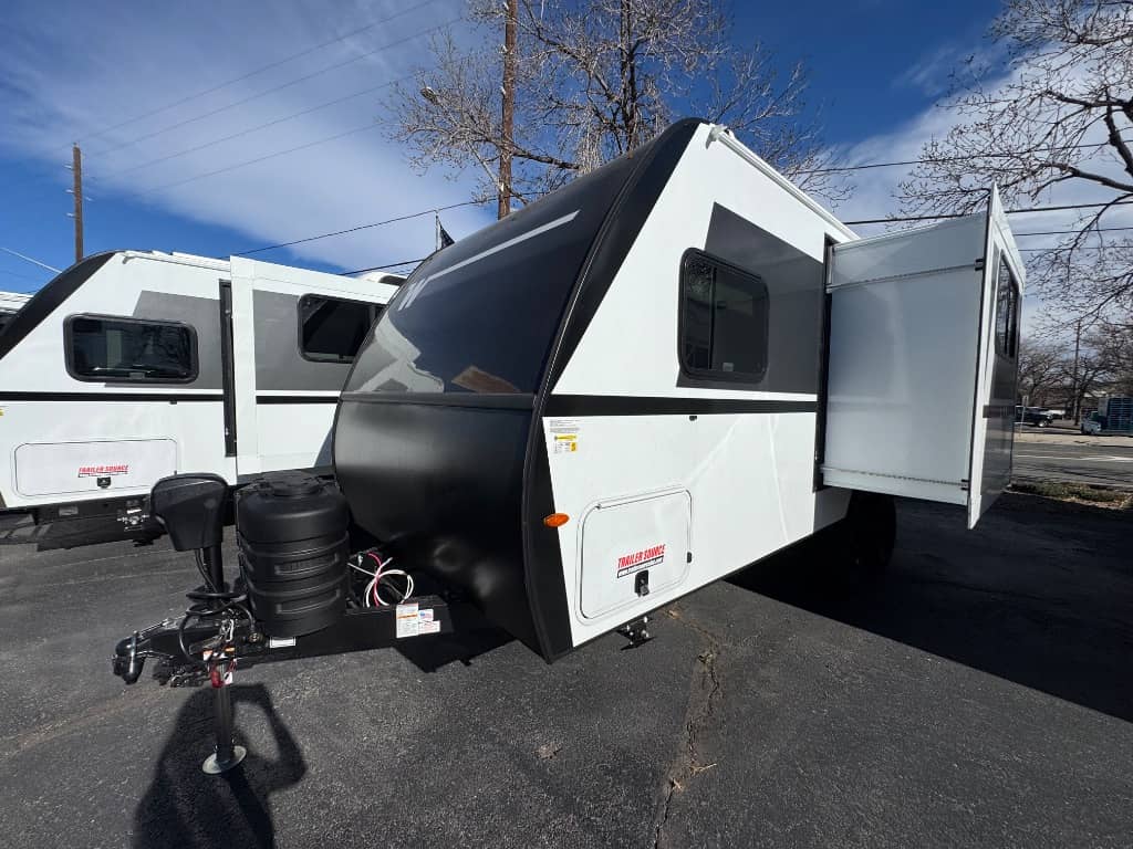 2026 Winnebago 2026 Winnebago Micro Minnie - thumbnail 3