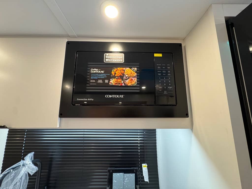 2026 Winnebago 2026 Winnebago Micro Minnie - thumbnail 16