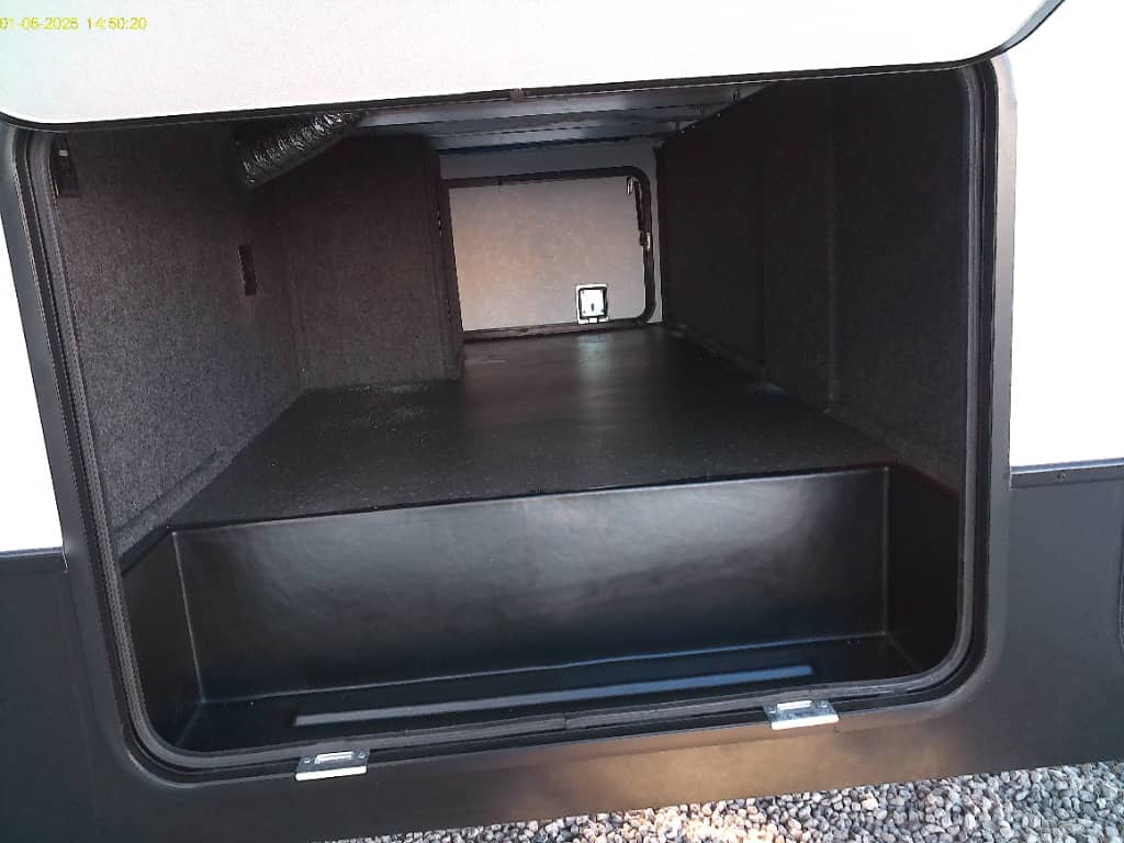 2026 East to West 2026 East to West Blackthorn - thumbnail 22