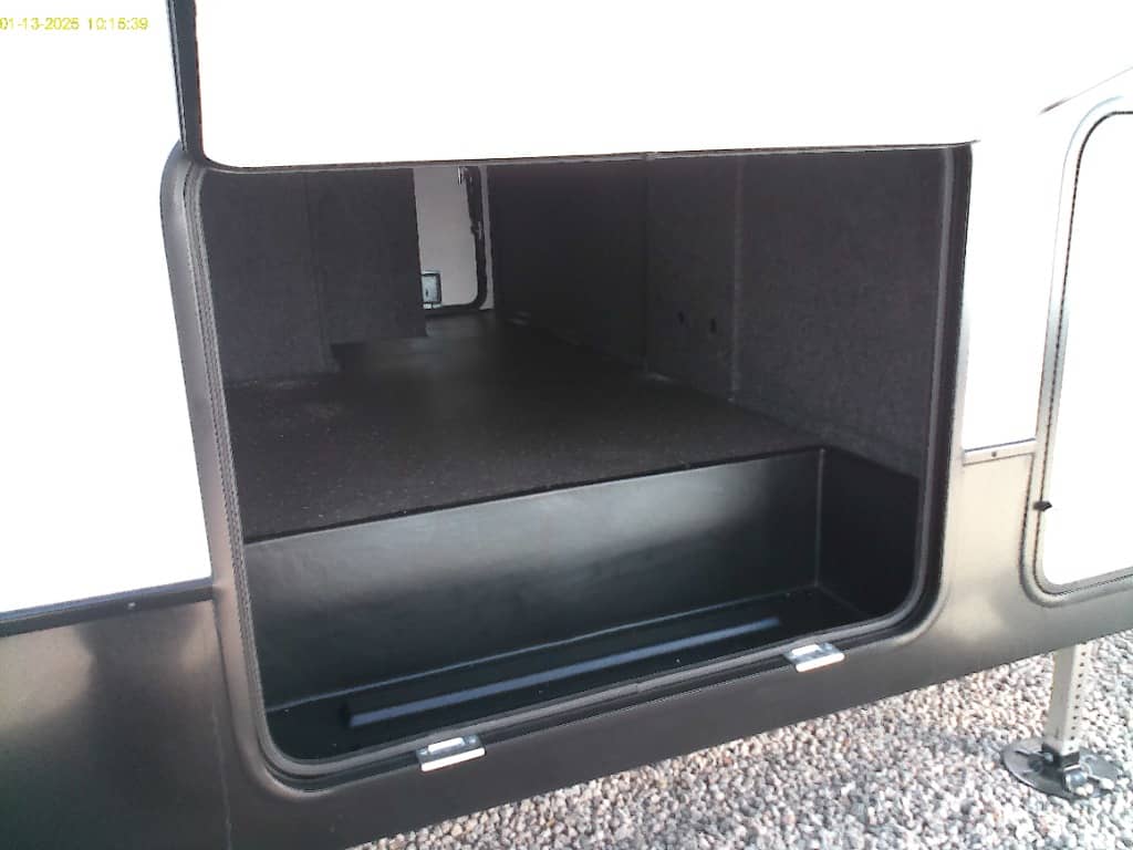 2026 East to West 2026 East to West Blackthorn - thumbnail 21