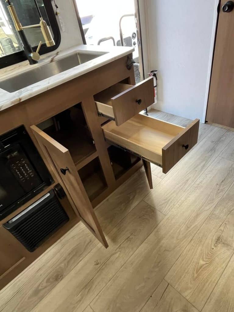 2026 Coachmen 2026 Coachmen Apex Nano - thumbnail 19