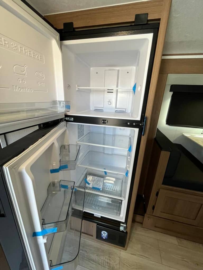 2026 Coachmen 2026 Coachmen Apex Nano - thumbnail 28