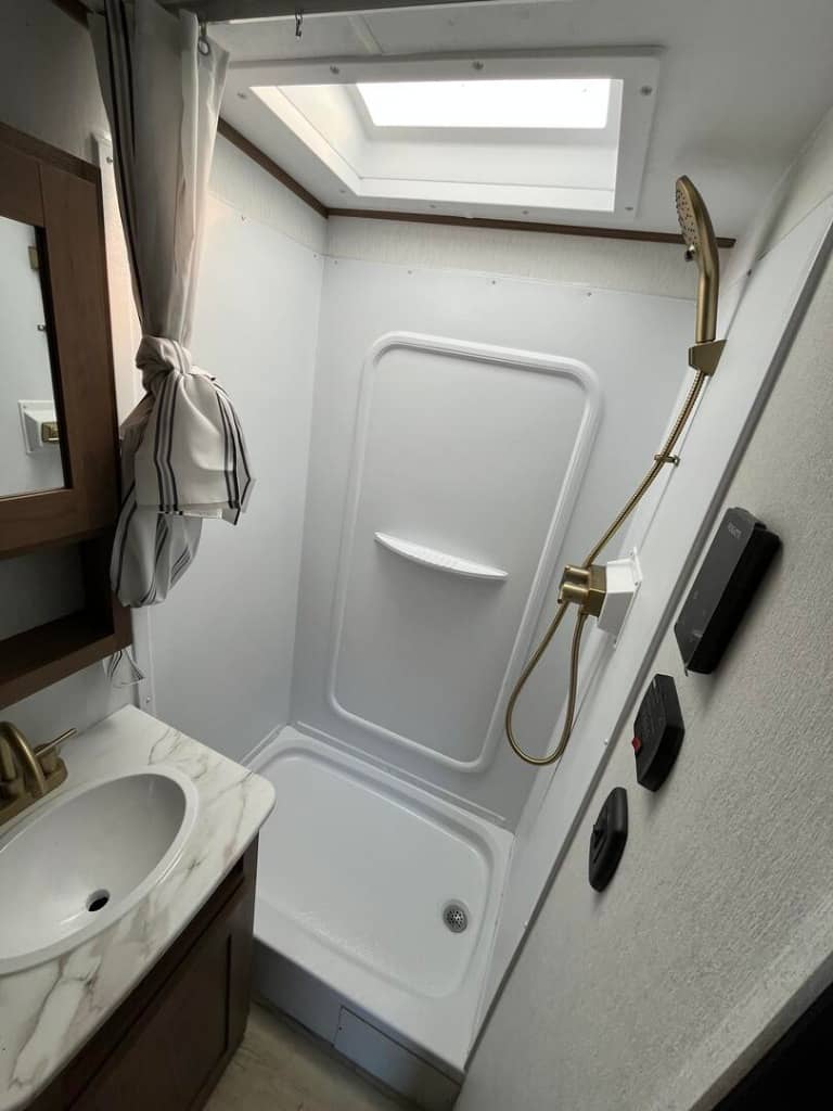 2026 Coachmen 2026 Coachmen Apex Nano - thumbnail 30