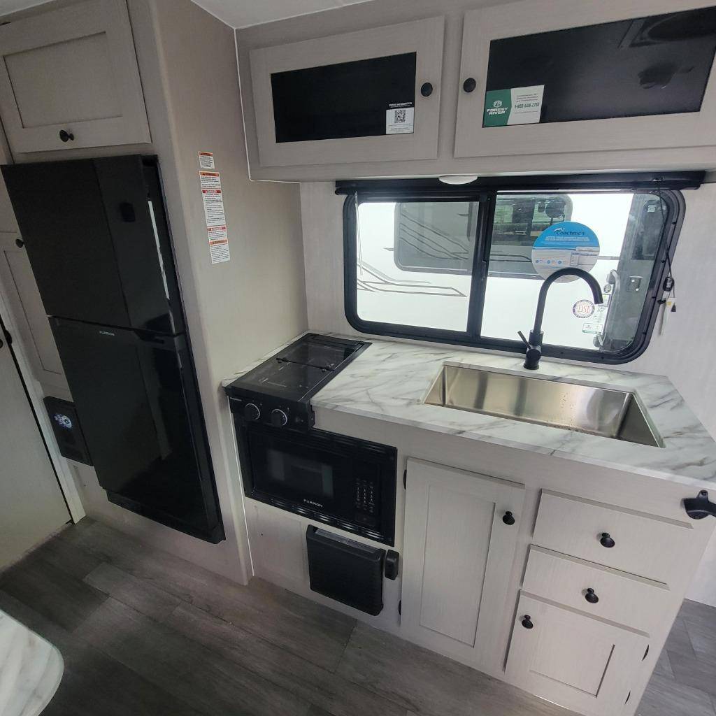 2026 Coachmen 2026 Coachmen Apex Nano - thumbnail 14