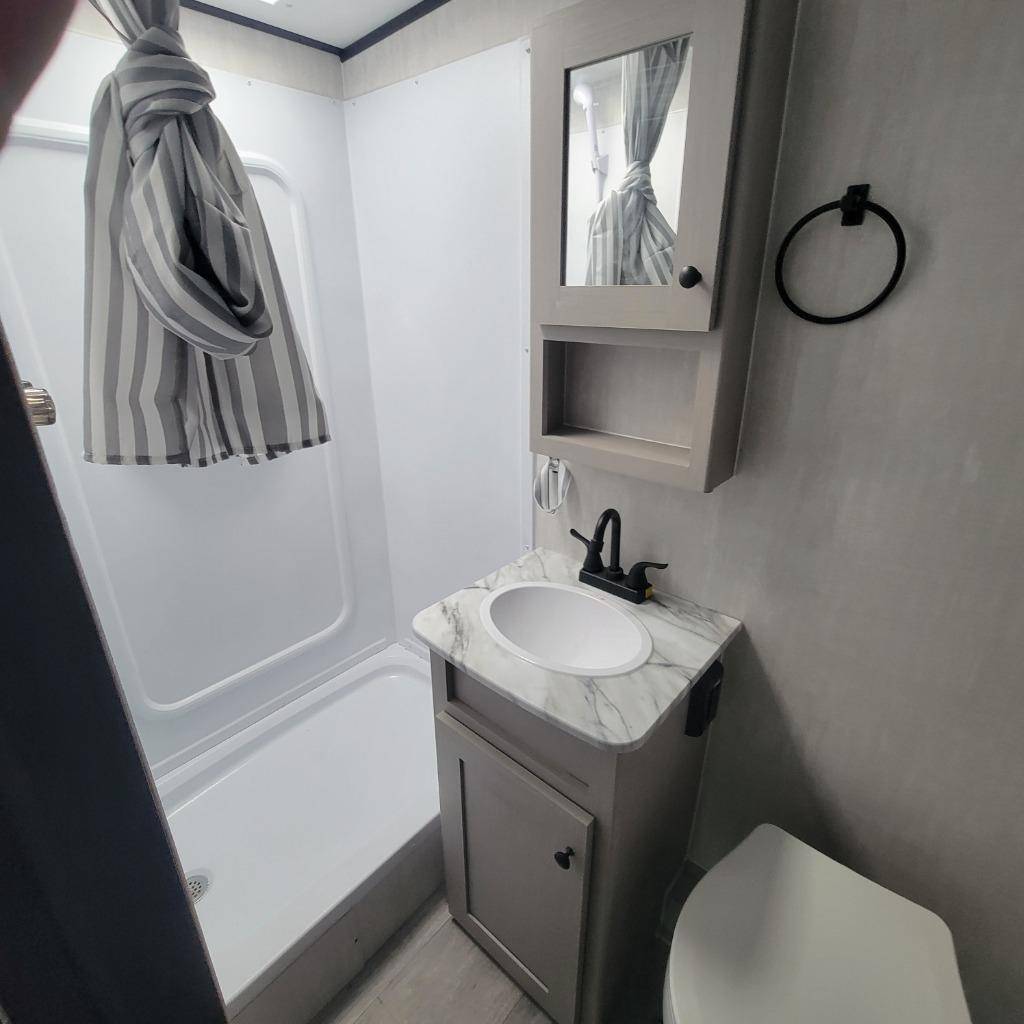 2026 Coachmen 2026 Coachmen Apex Nano - thumbnail 15