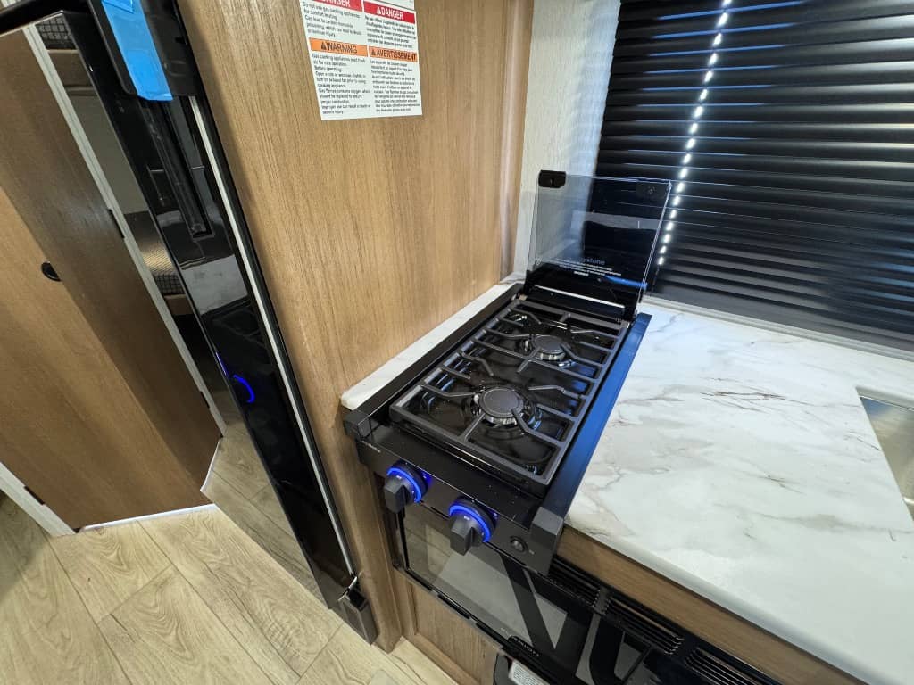 2026 Coachmen 2026 Coachmen Apex Nano - thumbnail 9