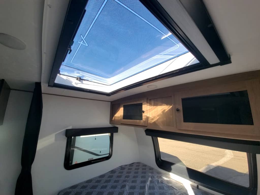 2026 Coachmen 2026 Coachmen Apex Nano - thumbnail 19