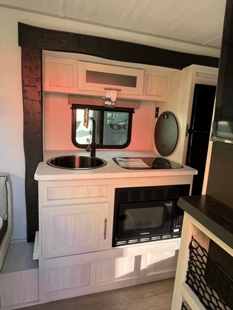 2026 Forest River 2026 Forest River R-Pod - thumbnail 11