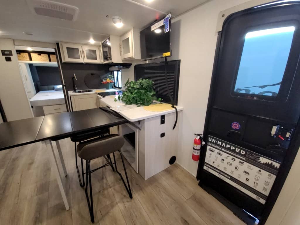 2026 Forest River 2026 Forest River R-Pod Un-Mapped - thumbnail 15