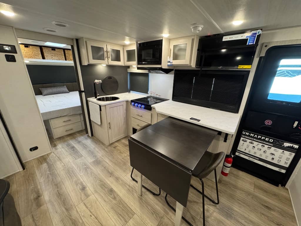 2026 Forest River 2026 Forest River R-Pod Un-Mapped - thumbnail 9