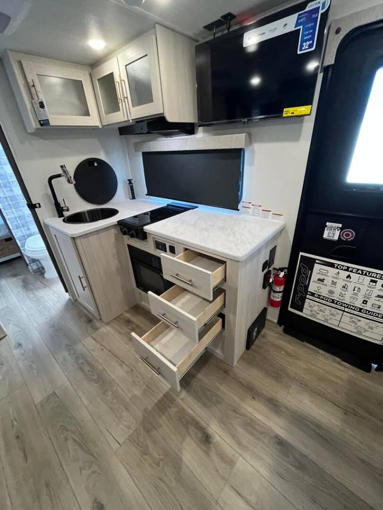 2026 Forest River 2026 Forest River R-Pod - thumbnail 14