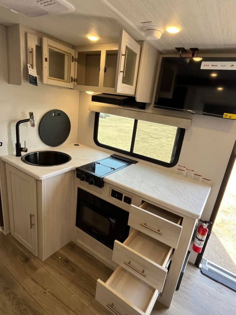 2026 Forest River 2026 Forest River R-Pod - thumbnail 17