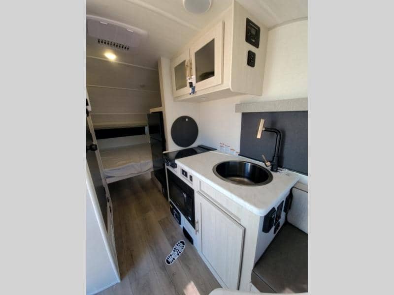 2026 Forest River 2026 Forest River r-pod - thumbnail 15