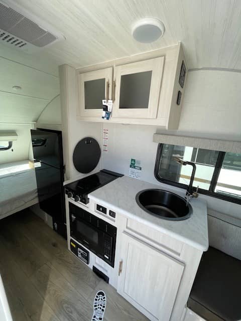 2026 Forest River 2026 Forest River r-pod - thumbnail 6