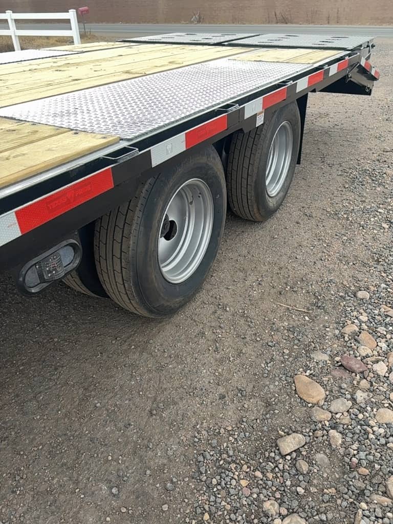 2026 Texas Pride Trailers 2026 Texas Pride Trailers 32' Dually Flatbed - thumbnail 8