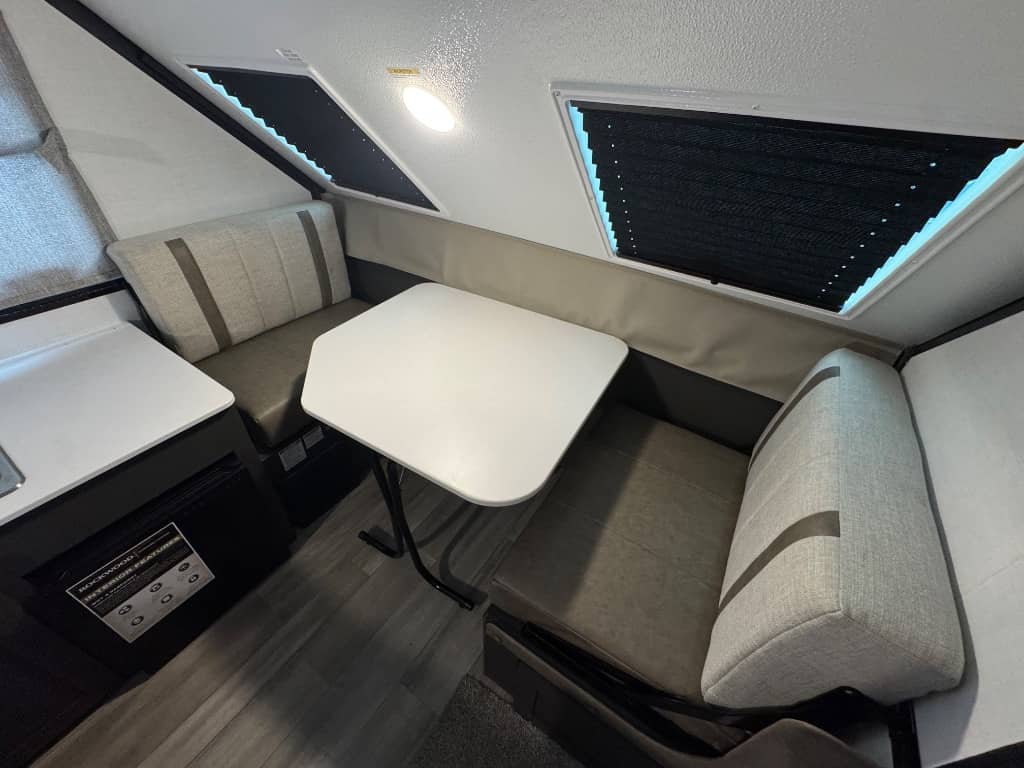 2026 Rockwood 2026 Rockwood Hard Side - thumbnail 6