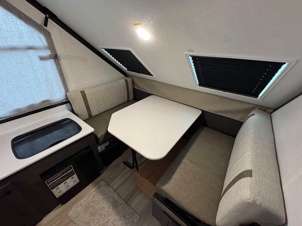 2026 Rockwood 2026 Rockwood Hard Side Series - thumbnail 6