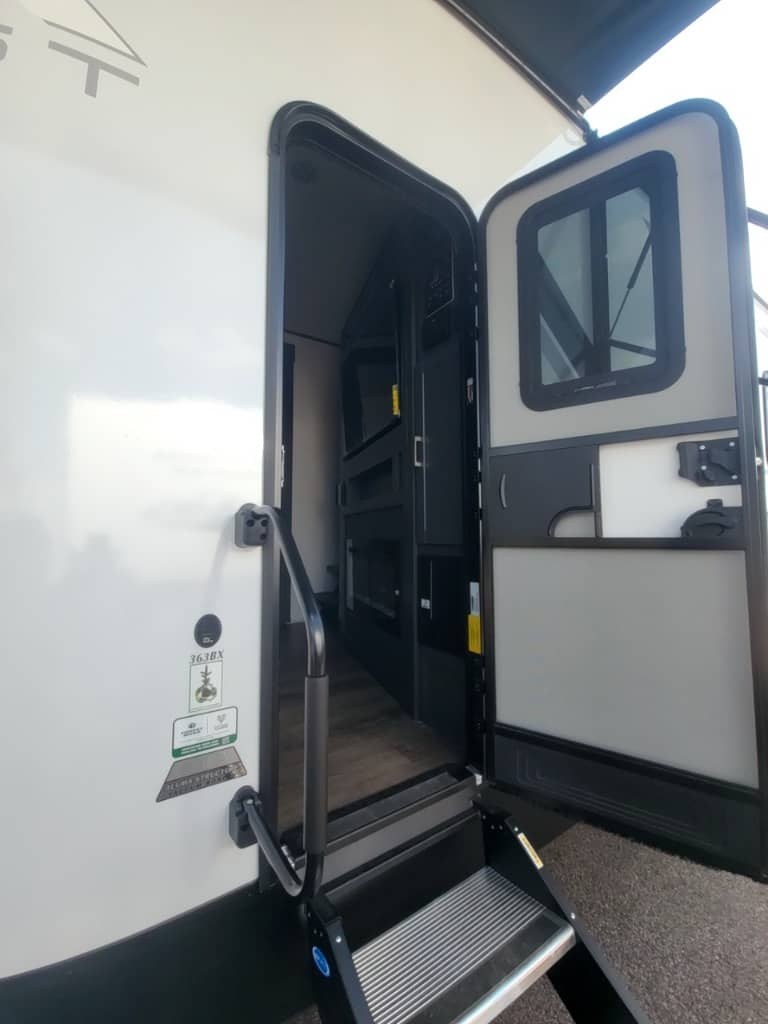 2026 Forest River 2026 Forest River Xlr Boost X Toy Hauler - thumbnail 17