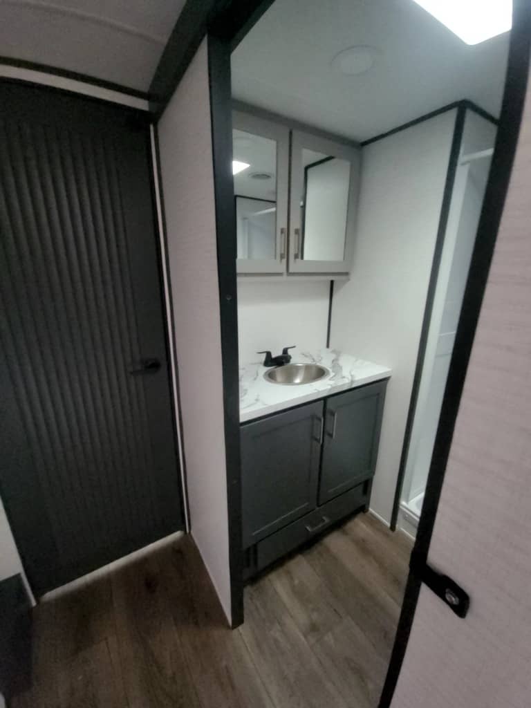 2026 Forest River 2026 Forest River Xlr Boost X Toy Hauler - thumbnail 26