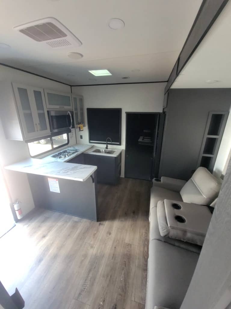 2026 Forest River 2026 Forest River Xlr Boost X Toy Hauler - thumbnail 29