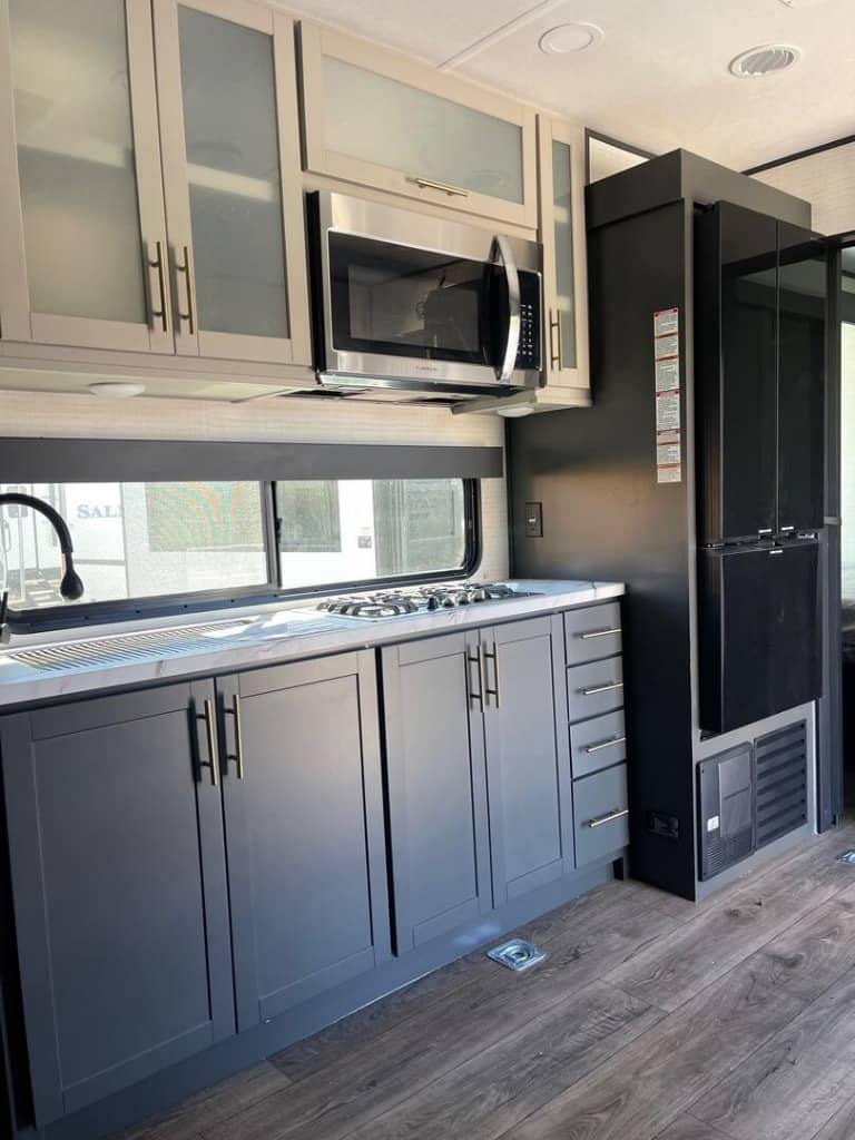 2026 Forest River 2026 Forest River Xlr Boost X Toy Hauler - thumbnail 12