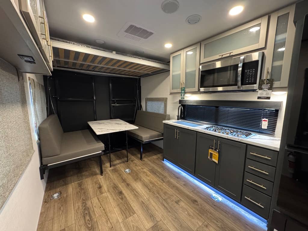 2026 Forest River 2026 Forest River Xlr Boost X Toy Hauler - thumbnail 7