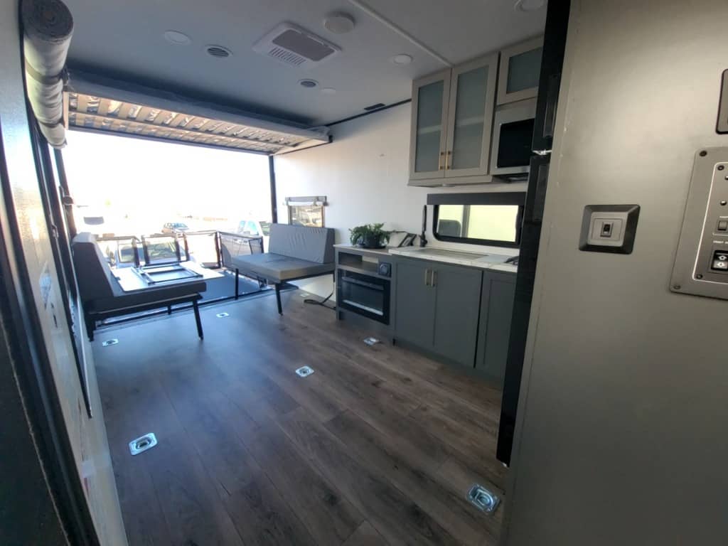 2026 Forest River 2026 Forest River Xlr Boost Toy Hauler - thumbnail 16