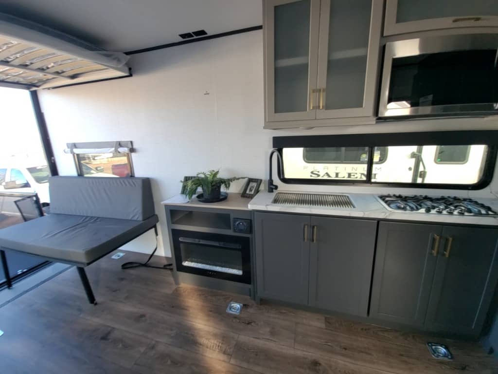 2026 Forest River 2026 Forest River Xlr Boost Toy Hauler - thumbnail 18