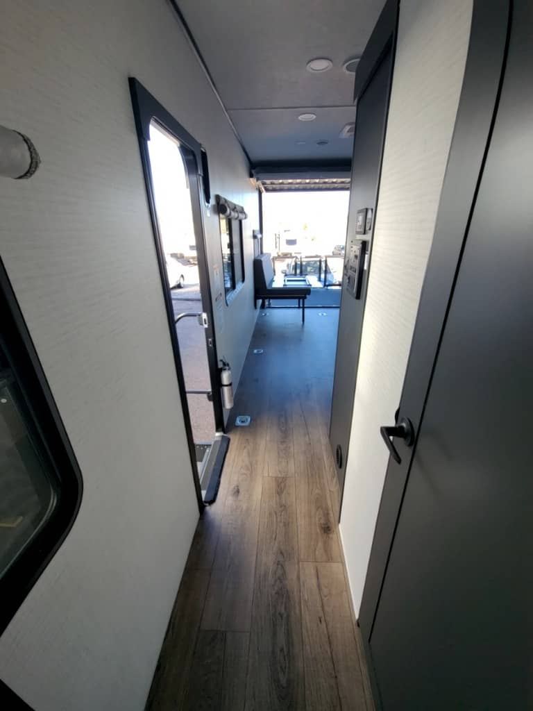 2026 Forest River 2026 Forest River Xlr Boost Toy Hauler - thumbnail 35