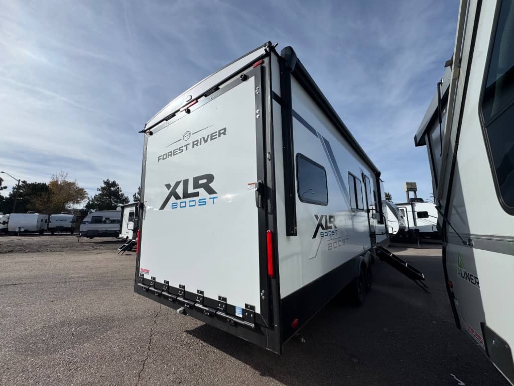 2026 Forest River 2026 Forest River Xlr Boost Toy Hauler - thumbnail 5