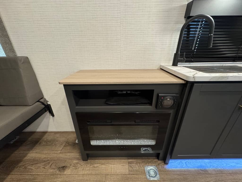 2026 Forest River 2026 Forest River Xlr Boost Toy Hauler - thumbnail 15