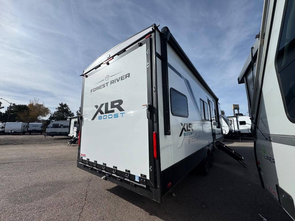 2026 Forest River 2026 Forest River Xlr Boost Toy Hauler - thumbnail 5