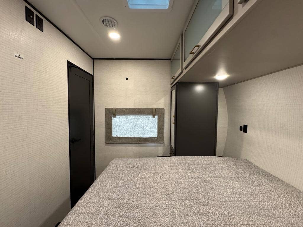 2026 Forest River 2026 Forest River Xlr Boost Toy Hauler - thumbnail 20