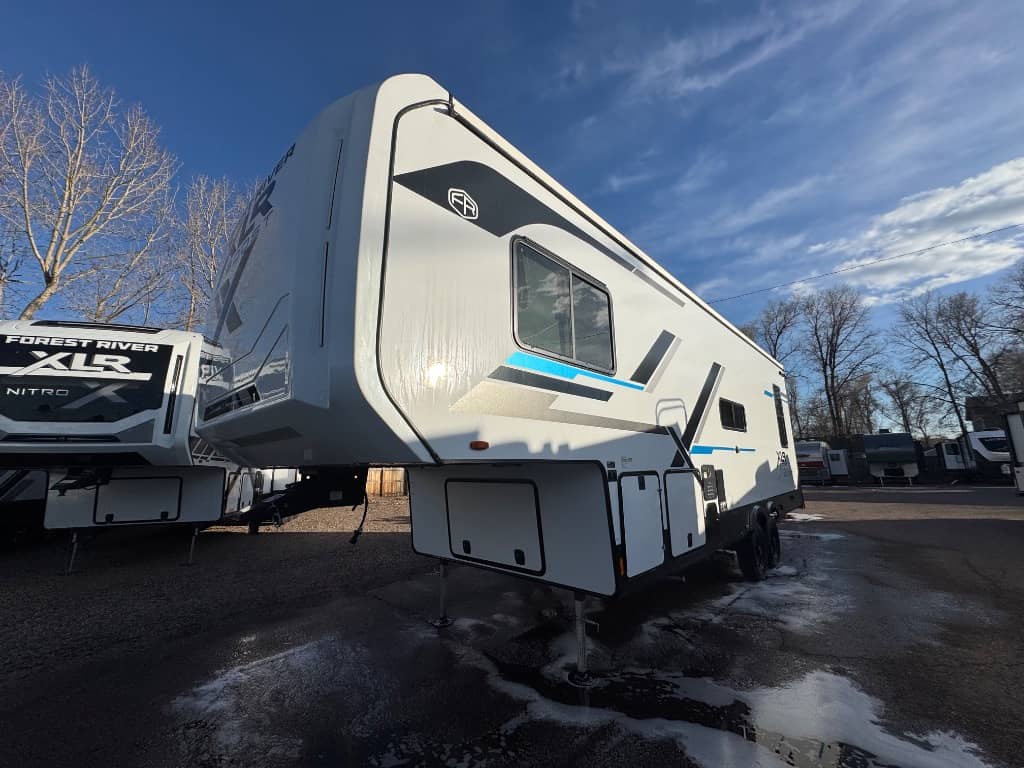 2026 Forest River 2026 Forest River Xlr Boost Toy Hauler - thumbnail 3