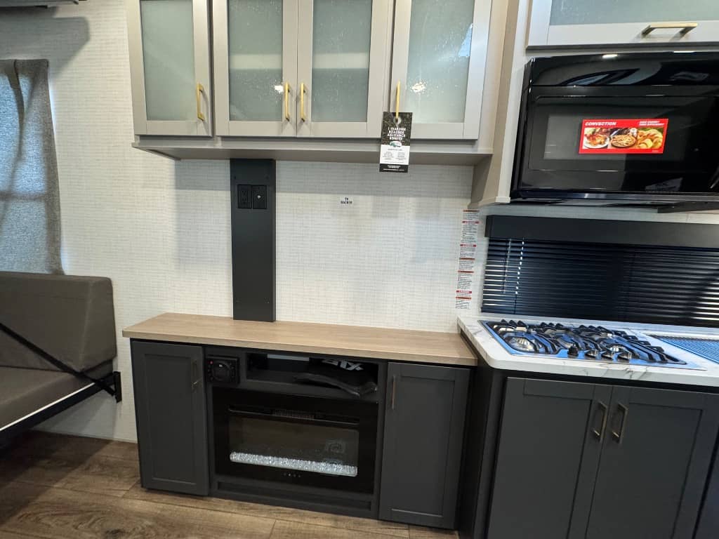 2026 Forest River 2026 Forest River Xlr Boost Toy Hauler - thumbnail 12