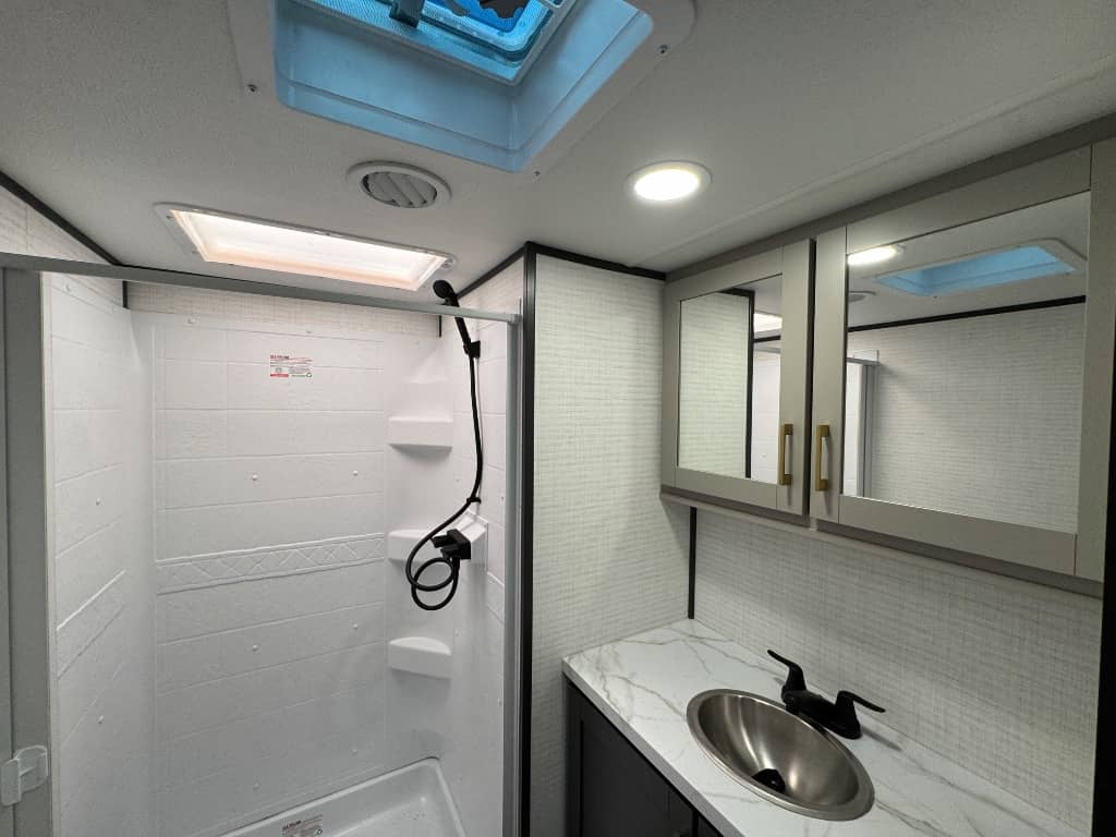 2026 Forest River 2026 Forest River Xlr Boost Toy Hauler - thumbnail 20