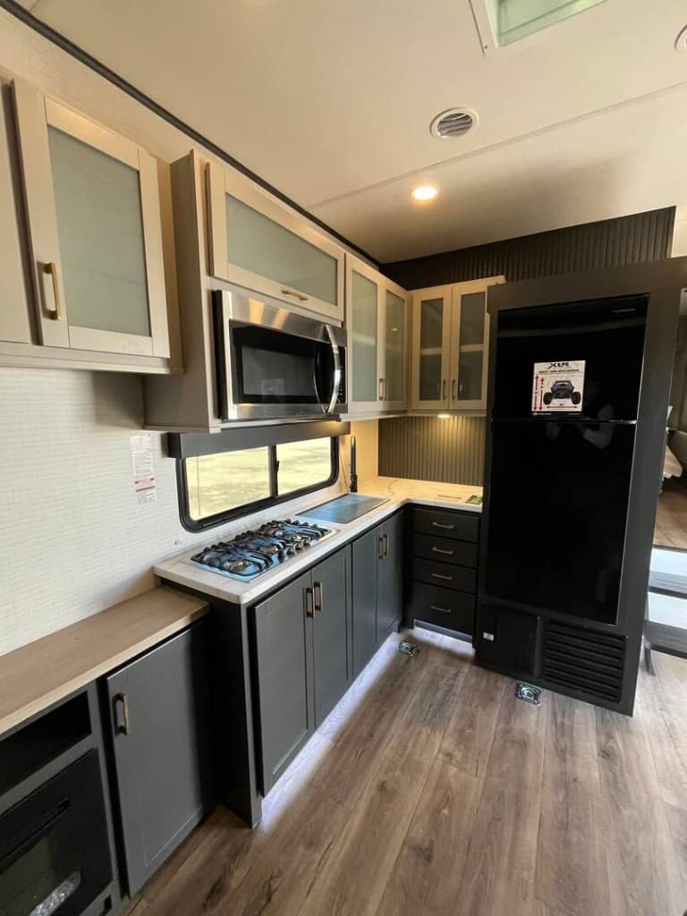 2026 Forest River 2026 Forest River Xlr Boost Toy Hauler - thumbnail 19