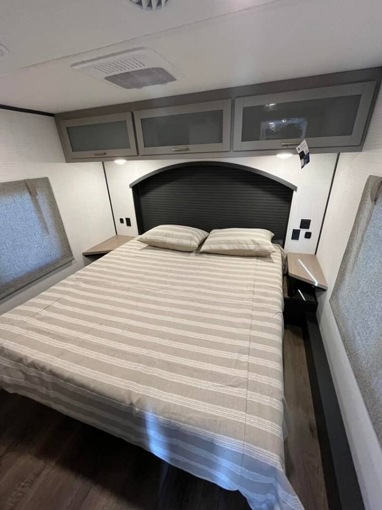 2026 Forest River 2026 Forest River Xlr Boost Toy Hauler - thumbnail 35