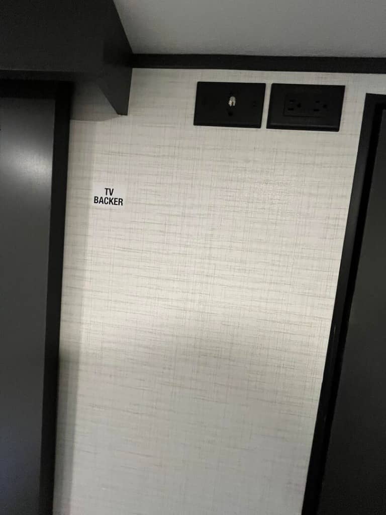 2026 Forest River 2026 Forest River Xlr Boost Toy Hauler - thumbnail 38