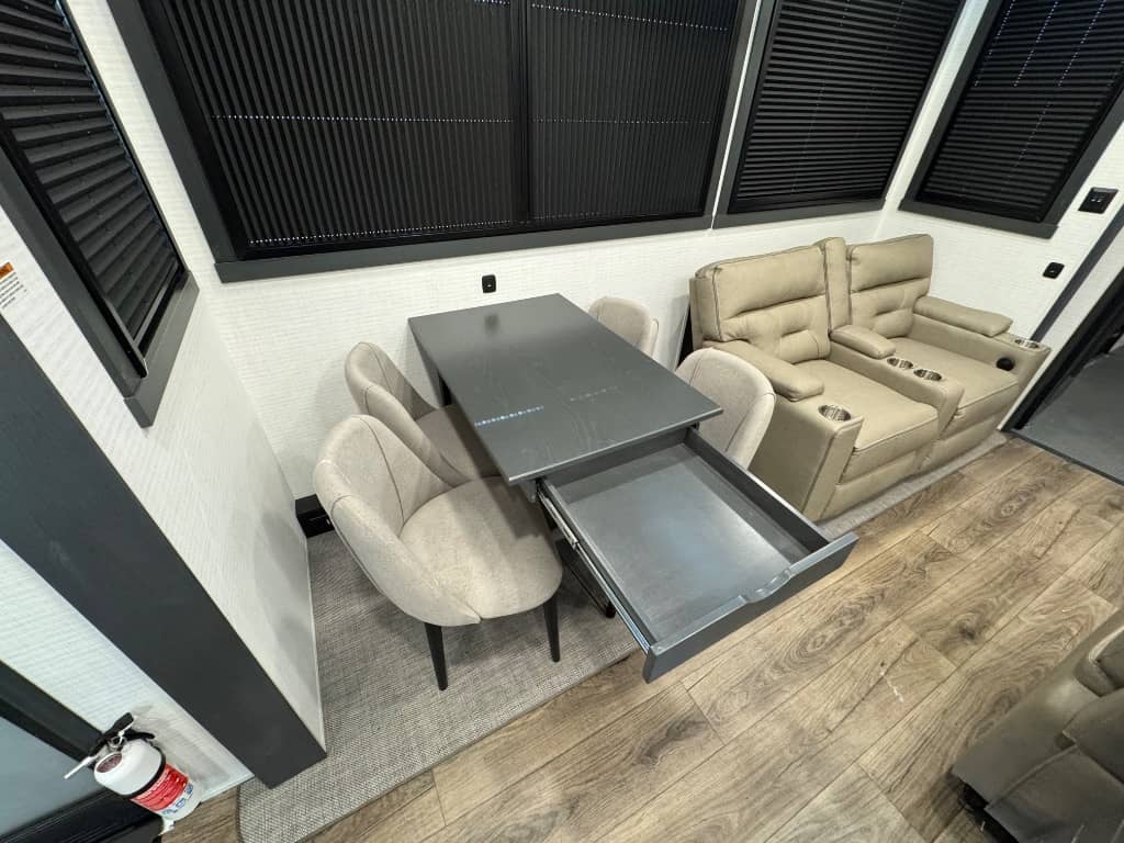 2026 Forest River 2026 Forest River Xlr Nitro Toy Hauler - thumbnail 18